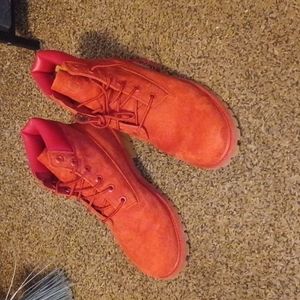 woman red suede Timberland boots brand new without the box